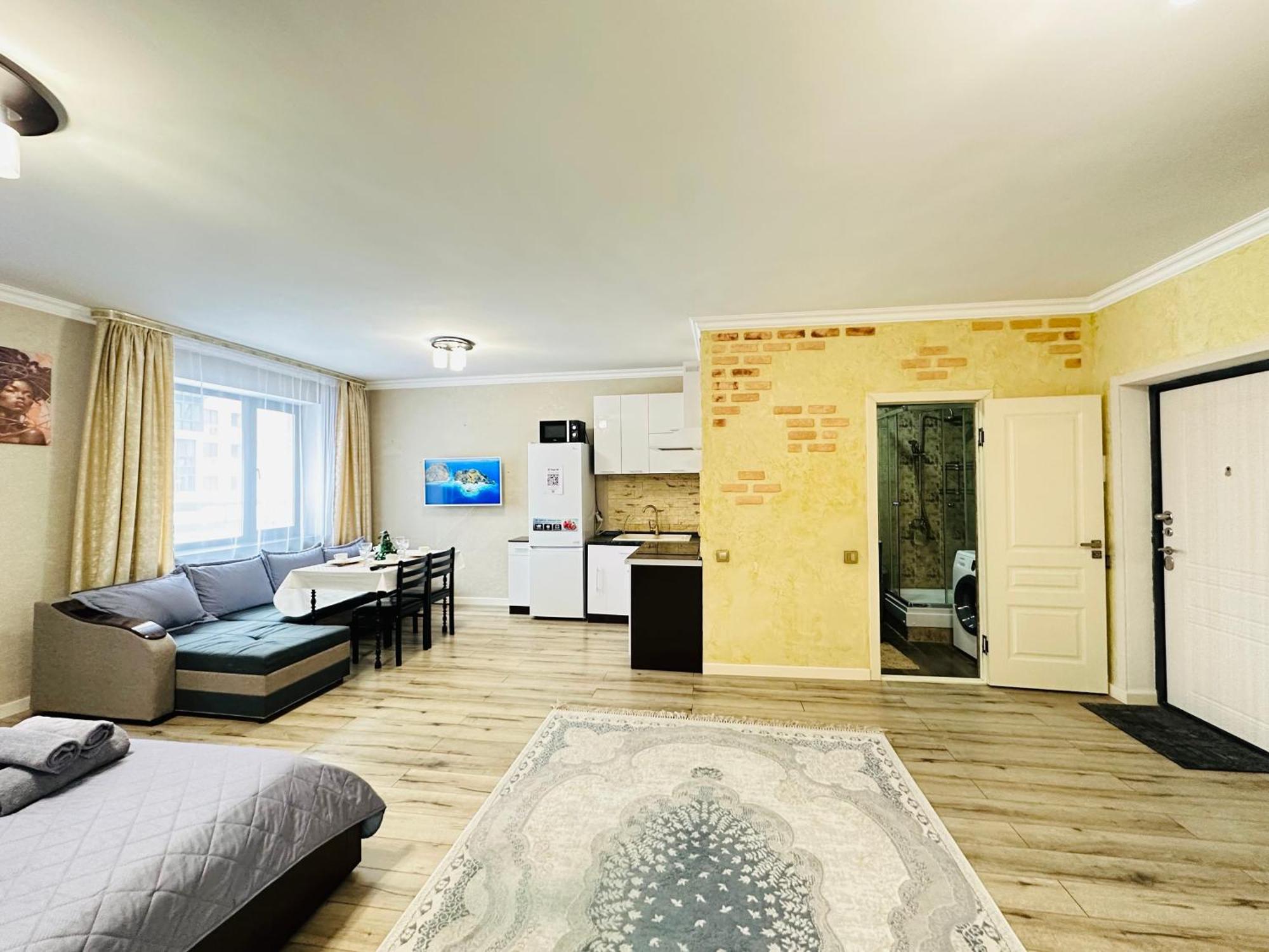 Vostochnyi Park Apartament In The Center Of Almaty公寓 外观 照片