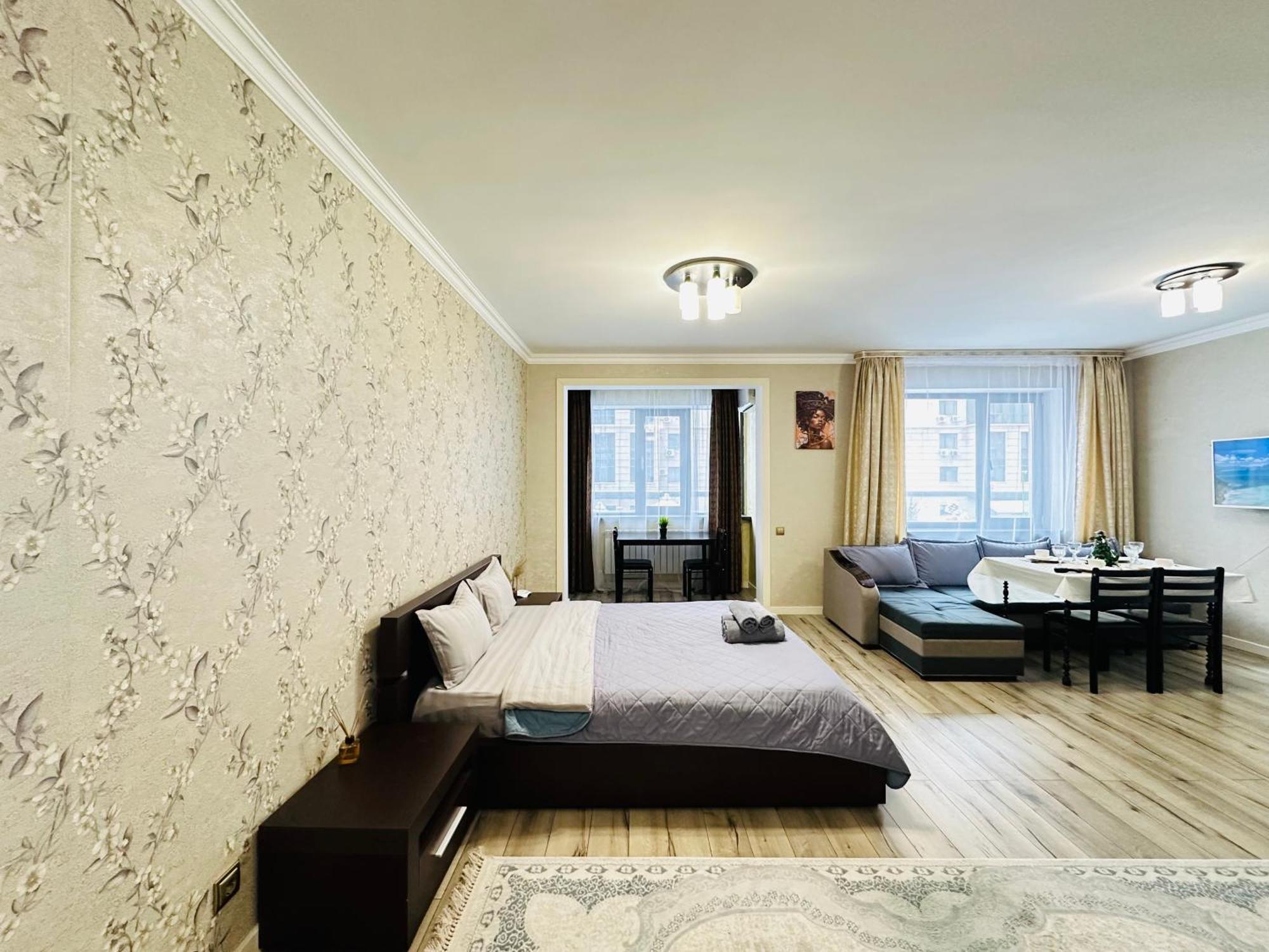 Vostochnyi Park Apartament In The Center Of Almaty公寓 外观 照片