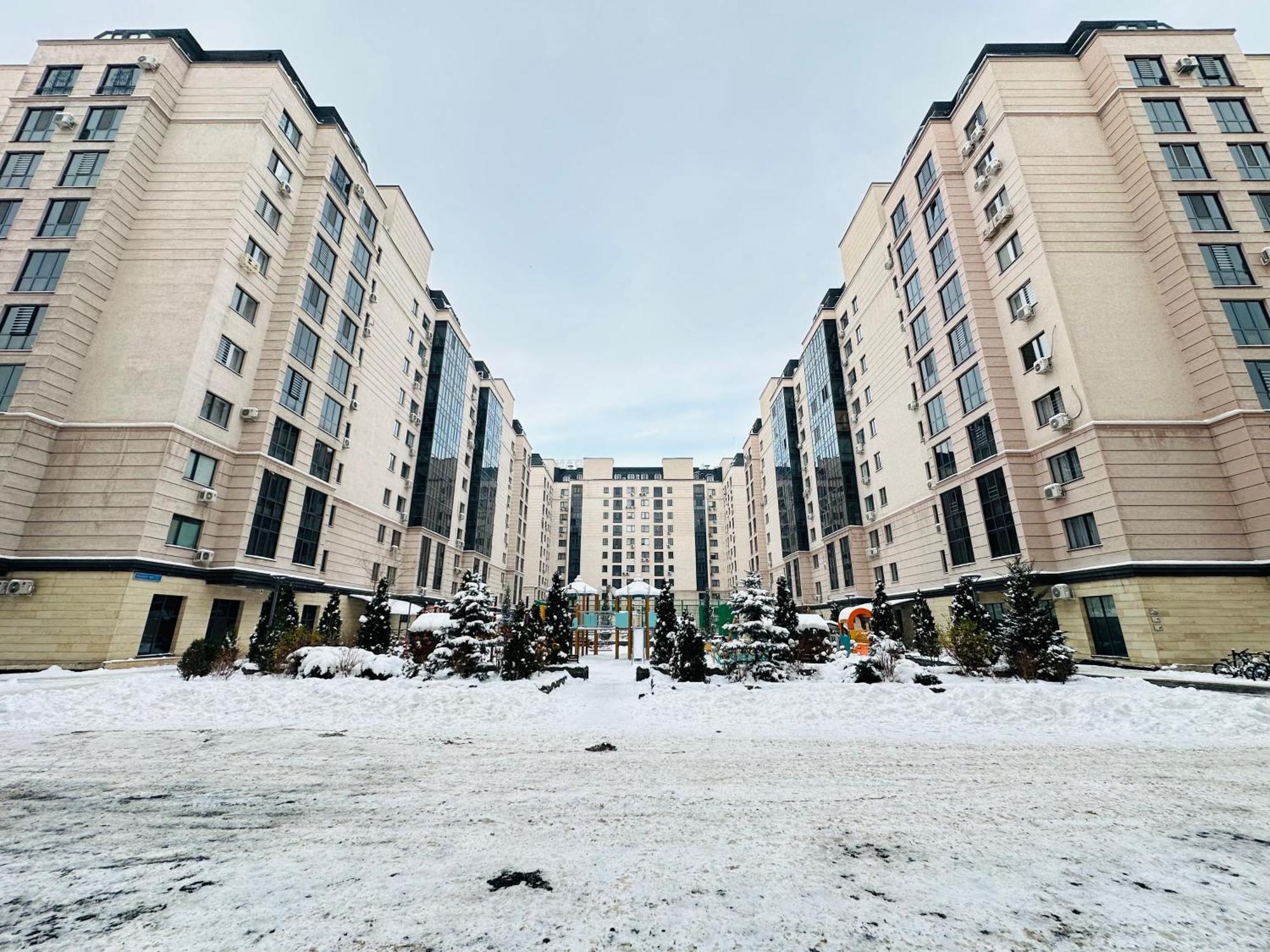 Vostochnyi Park Apartament In The Center Of Almaty公寓 外观 照片